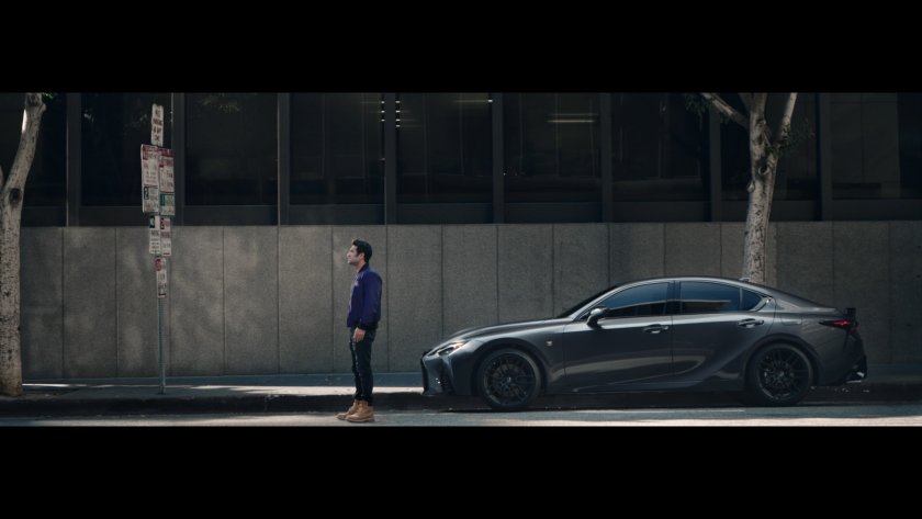 Кумал Нанджиани е звездата в новото рекламно партньорство на Lexus и Marvel Studios 