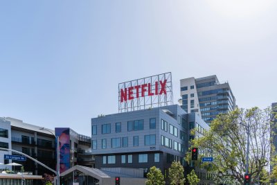 Netflix прави увеселителни паркове