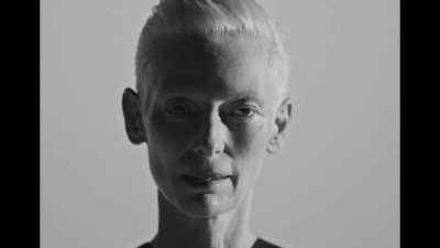 Новата кампания на Dom Pérignon с плеяда от звезди