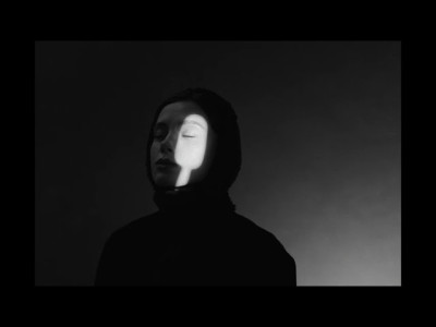 Magnum слага слънцето в календара. И сладоледа заедно с него.